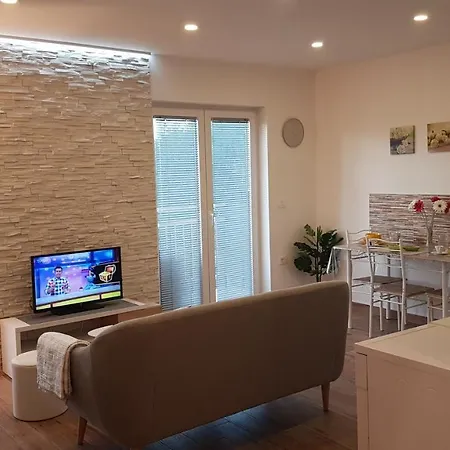 Glorija Апартаменты